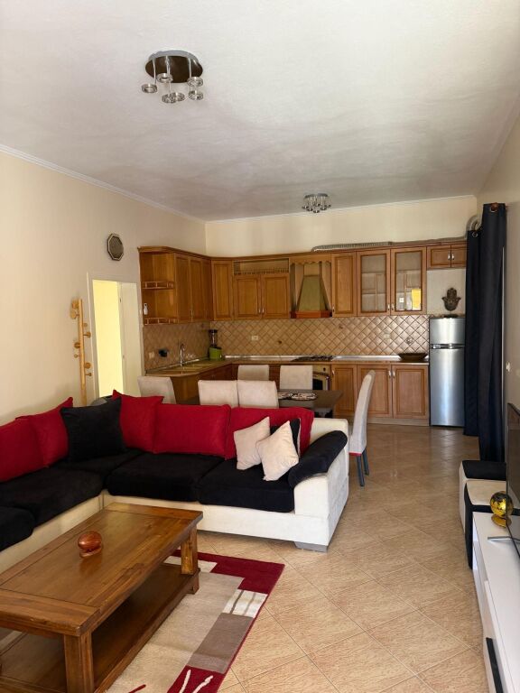 Rent | Shtëpi private 3 + 1 | Allias | 550 €/month