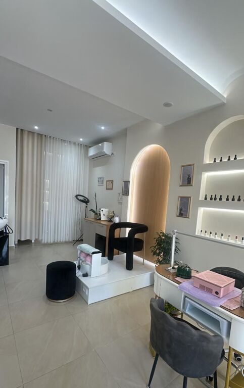 Affittasi salone estetico in via Kavaja