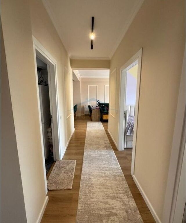 Qera, Apartament 2+1+2 + 2 Poste Parkimi, Liqeni i Thatë ,Tirane .
