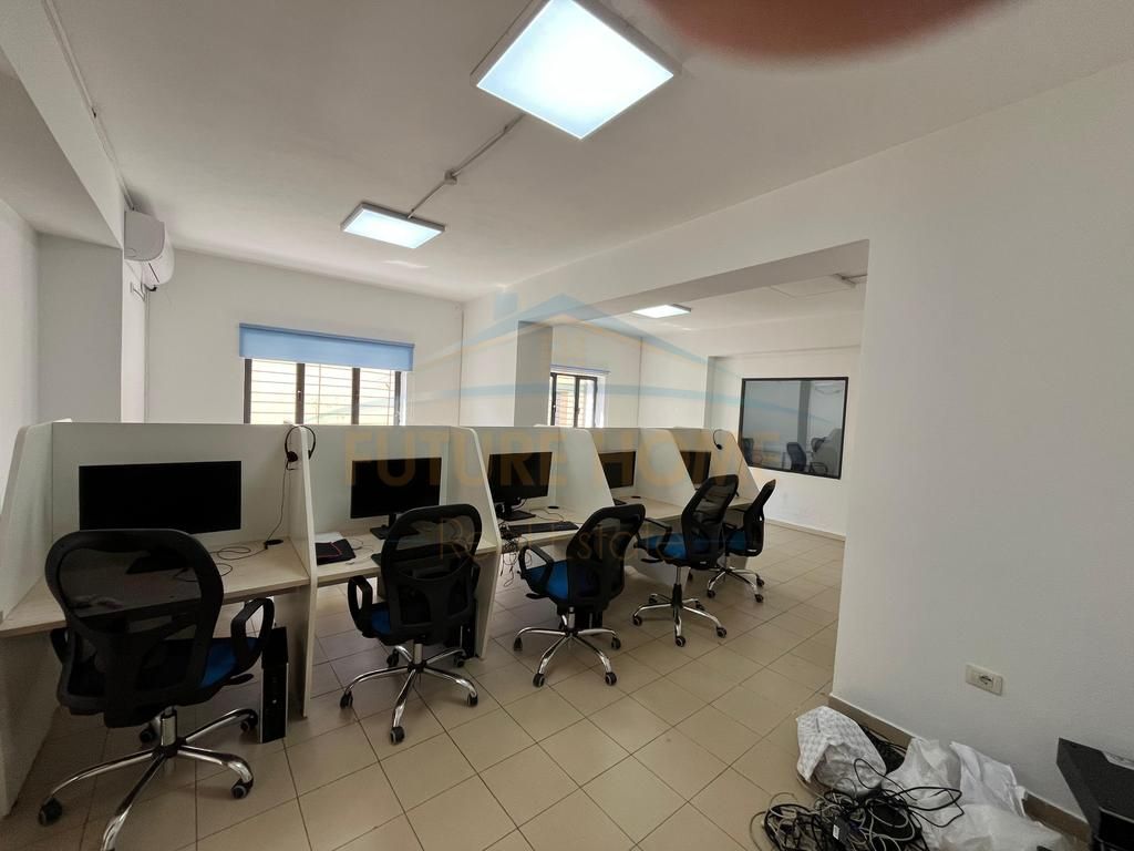 Affitto, Locale per ufficio, Pazari i Ri, Tirana / ELT68779