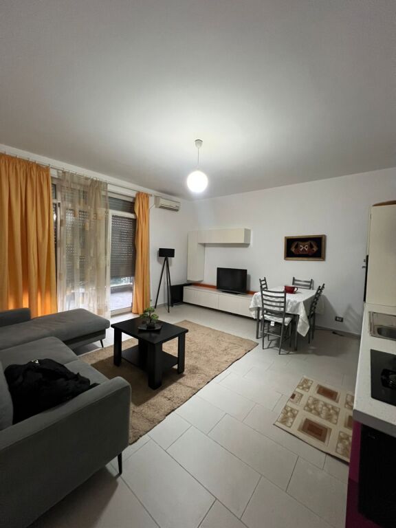 apartament 1+1 me qira tek Kopshti Botanik