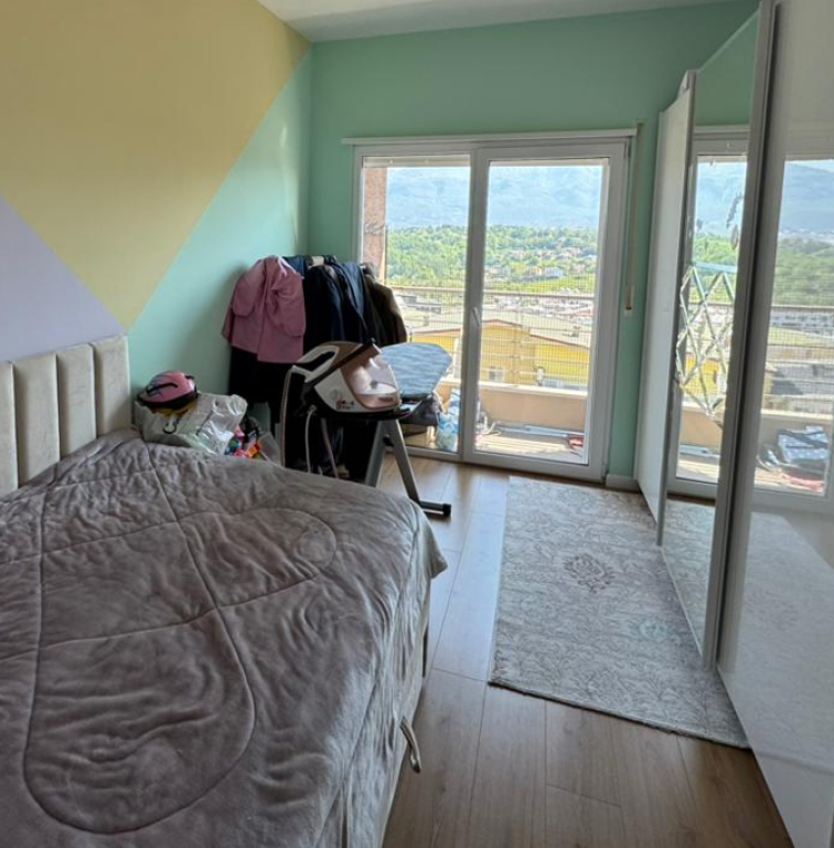 For rent, Apartment 2+1+2 + 2 Parking Spaces, Dry Lake, Tirana.