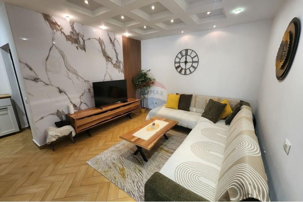 Apartment - For Rent - Bardhok Biba Street, Tirana