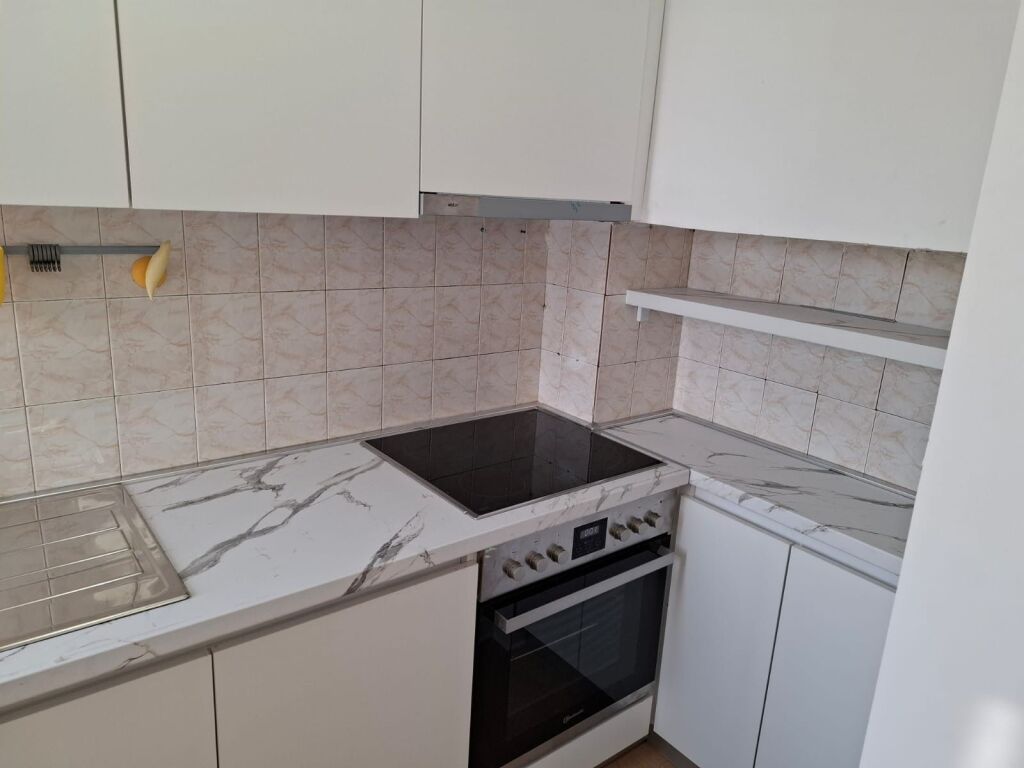 For rent 1+1 Train Station at the Dispensary 550 thousand lek
