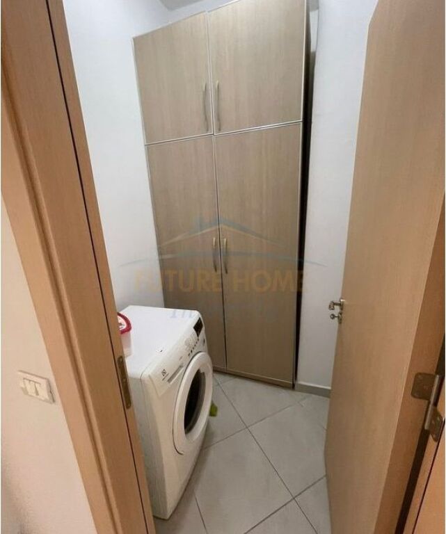 Affitto, Appartamento 2+1+2+Posto Auto, Comune di Parigi, Tirana.