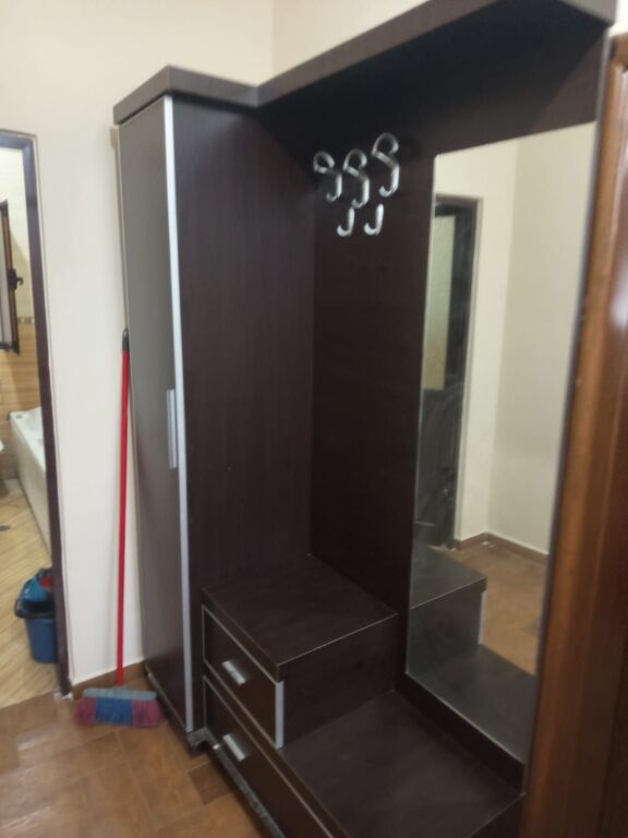STUDIO APARTMENT 35000 LEKE. FORMER BUS PARK.