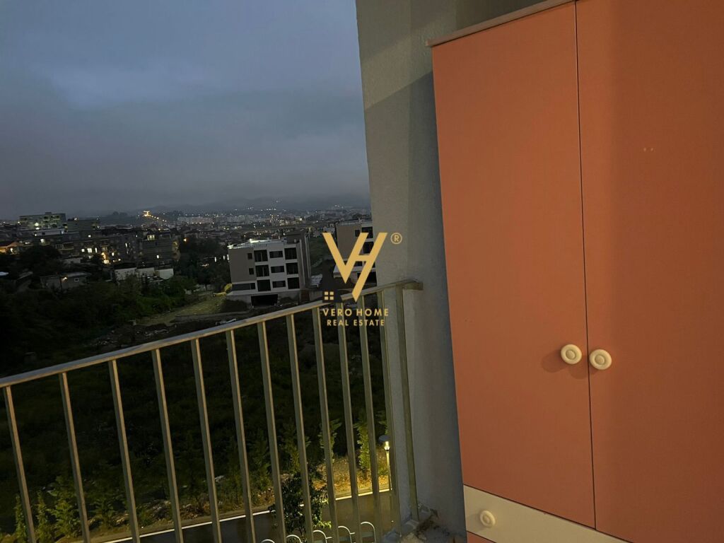 JEPET APARTAMENT 1+1+BLK ME QERA TE KOMPLEKSI OXA, FRESKU 400 EURO