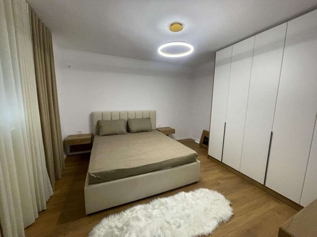 Apartament 2+1 me Qira tek Rr. Ali Demi