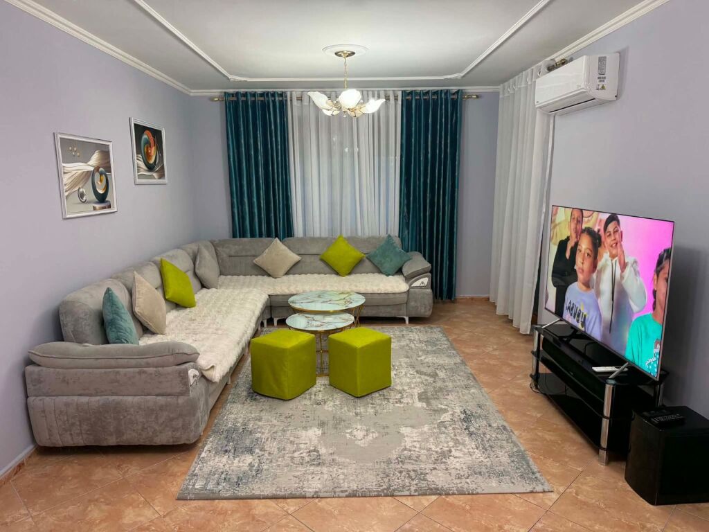 Qera | Apartament 3 + 1 | Kompleksi Uslluga| 900 €/muaj