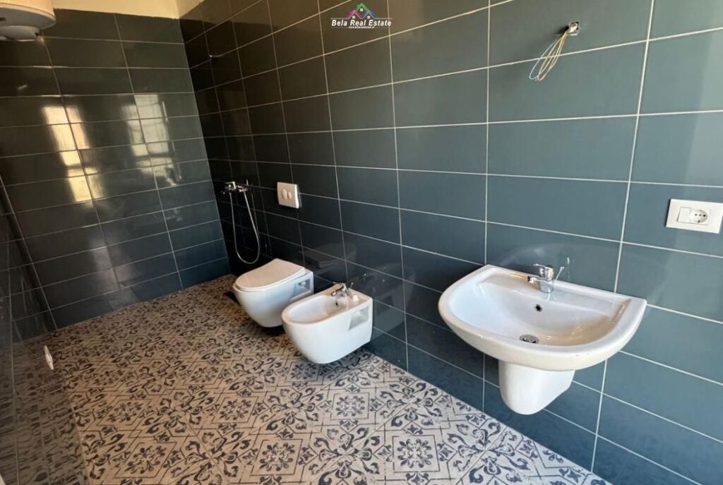 Ufficio In Affitto 1+1 Da Dritan Hoxha (ID BZ2945) Tirana.