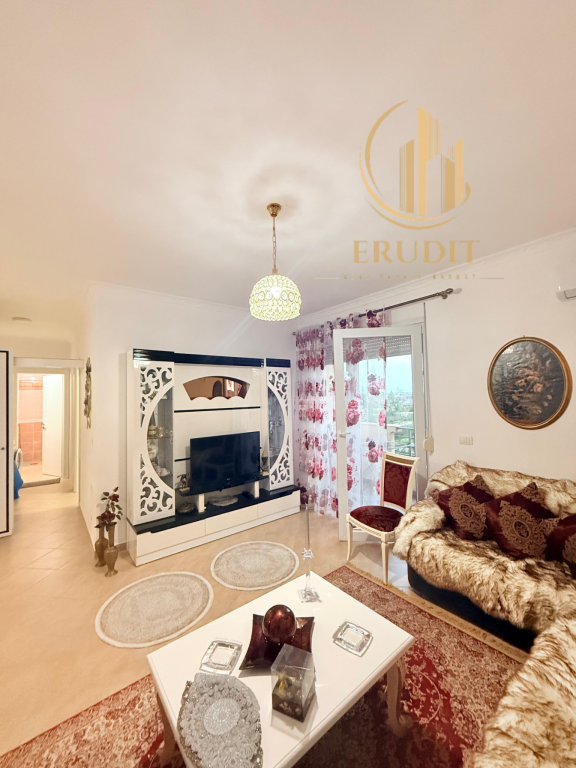 🏡 Shitet apartament 2+1 pranë Kral, Vlorë 🌊✨