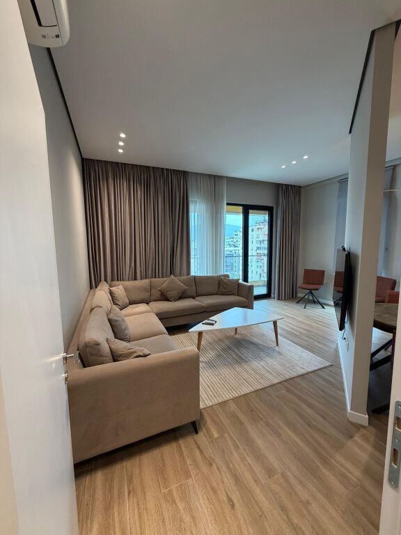 Apartament 2+1+2 me qira ,21 Square