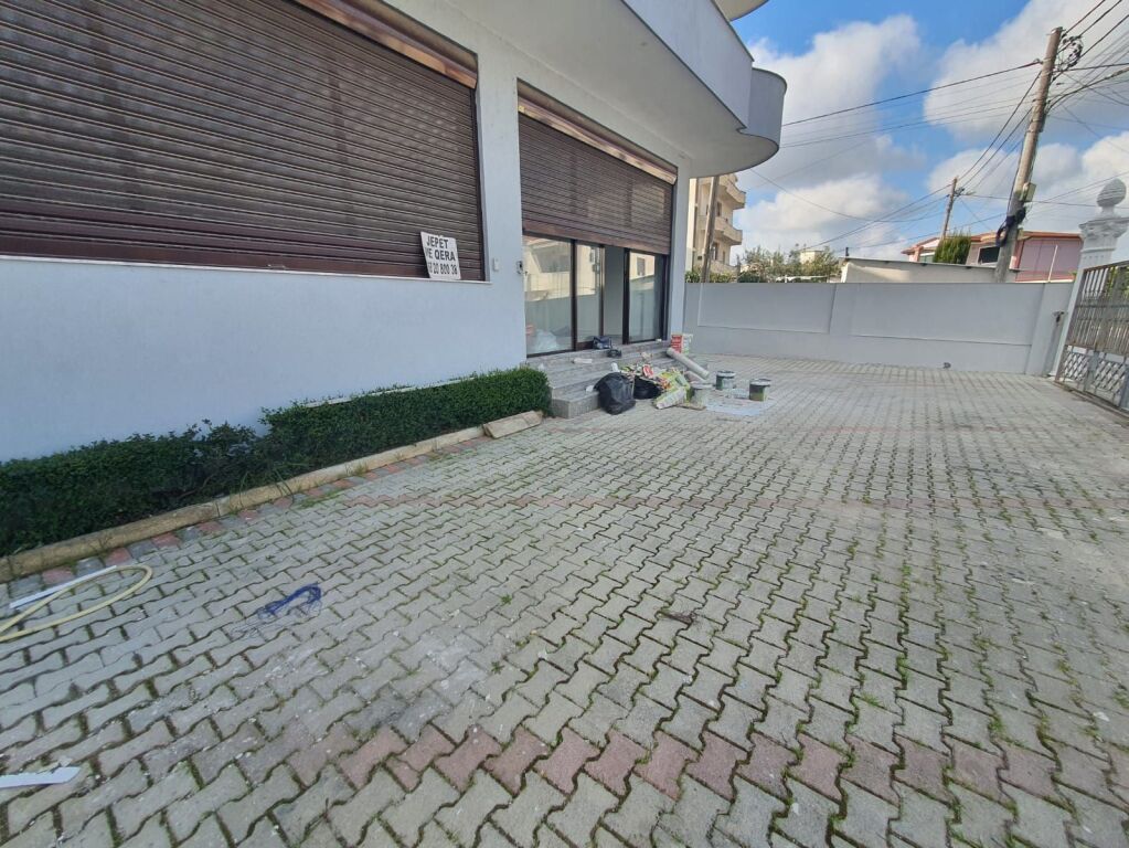 In Rrashbull Durrës a business premises is for RENT