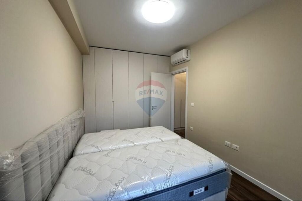 Apartament luksoz 1+1 me qira, Aura