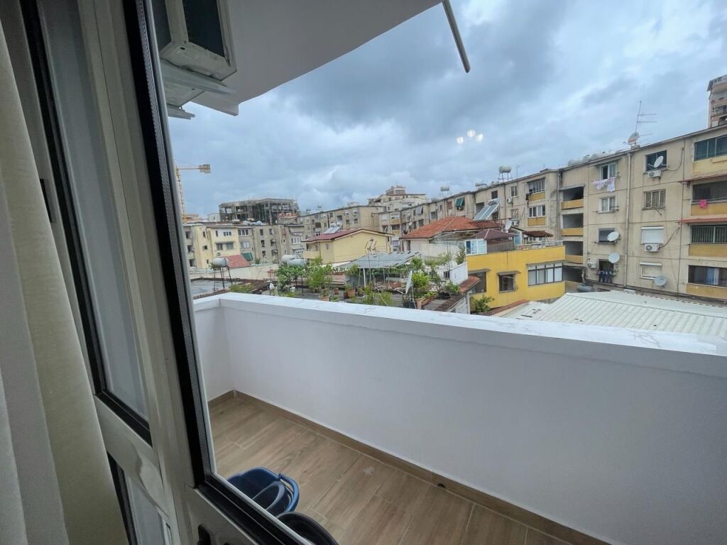 Apartament 2+1 me Qira tek Rr. Ali Demi