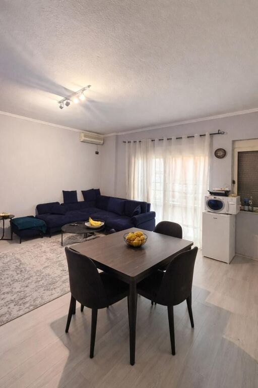 IN AFFITTO – Appartamento 1+1 in via Dibrës