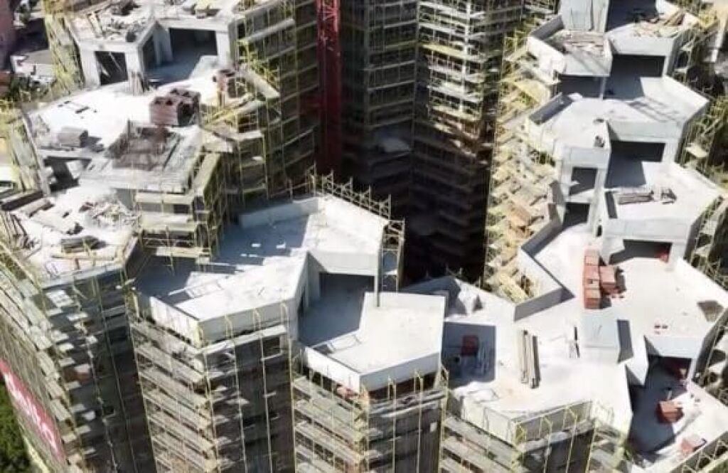 🏡Shitet Apartament 2+1+bllk 📍Rezidenca Colonnade,Rruga Dritan Hoxha ZOGU I ZI