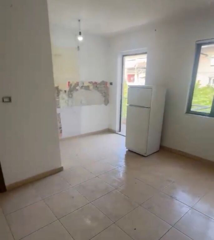 Apartment 2+1 at Ura e Selites!