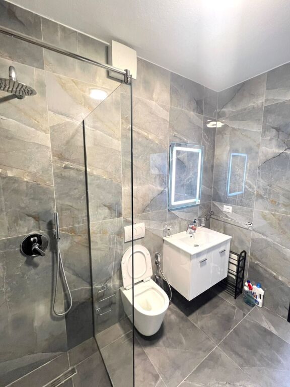 Appartamento in affitto 1+1 al Bulevardi Zogu i Pare (ID B2101225) Tirane