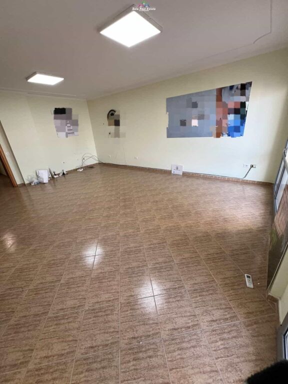 Ufficio in affitto a Zogu i Zi (ID BZ2156) Tirane