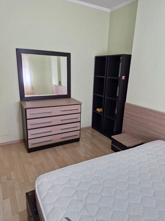 Qera | Apartament 2 + 1 | Rruga Ndreko Rino | 750 €/muaj
