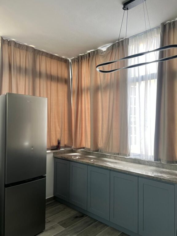 🏢Zogu I Boulevard, a 1+1 furnished apartment for rent. 65,000 Leke    