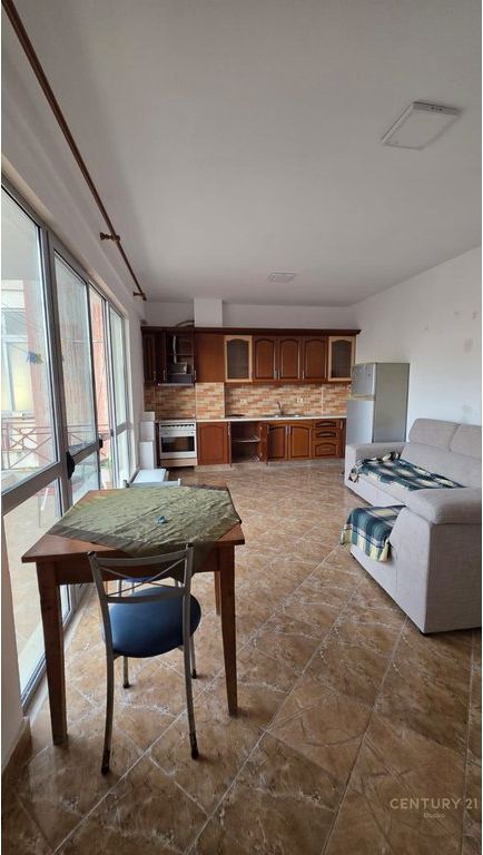 Shitet Apartament 1+1 , Kodra e Diellit 155,000 €