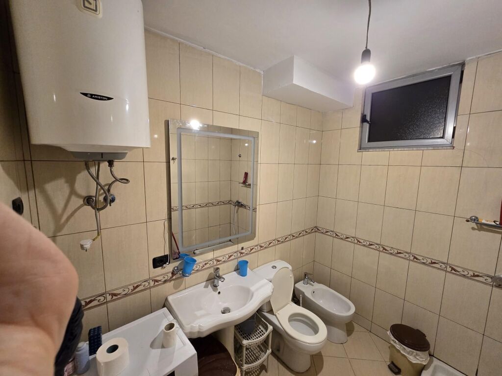 Qera | Apartament 2 + 1 | Pallati me Shigjeta | 550 €/muaj