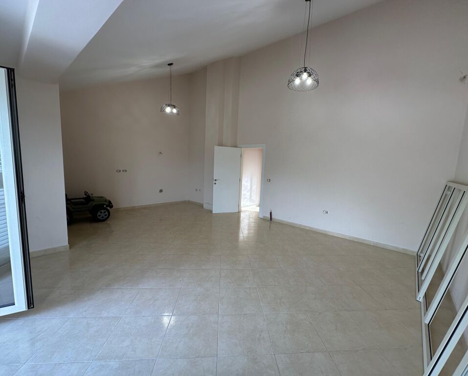SUPER APARTAMENT 2+1 PËR SHITJE NË FRESK
