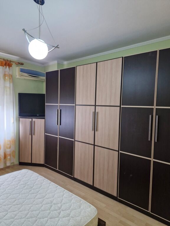 Qera | Apartament 2 + 1 | Rruga Ndreko Rino | 750 €/muaj