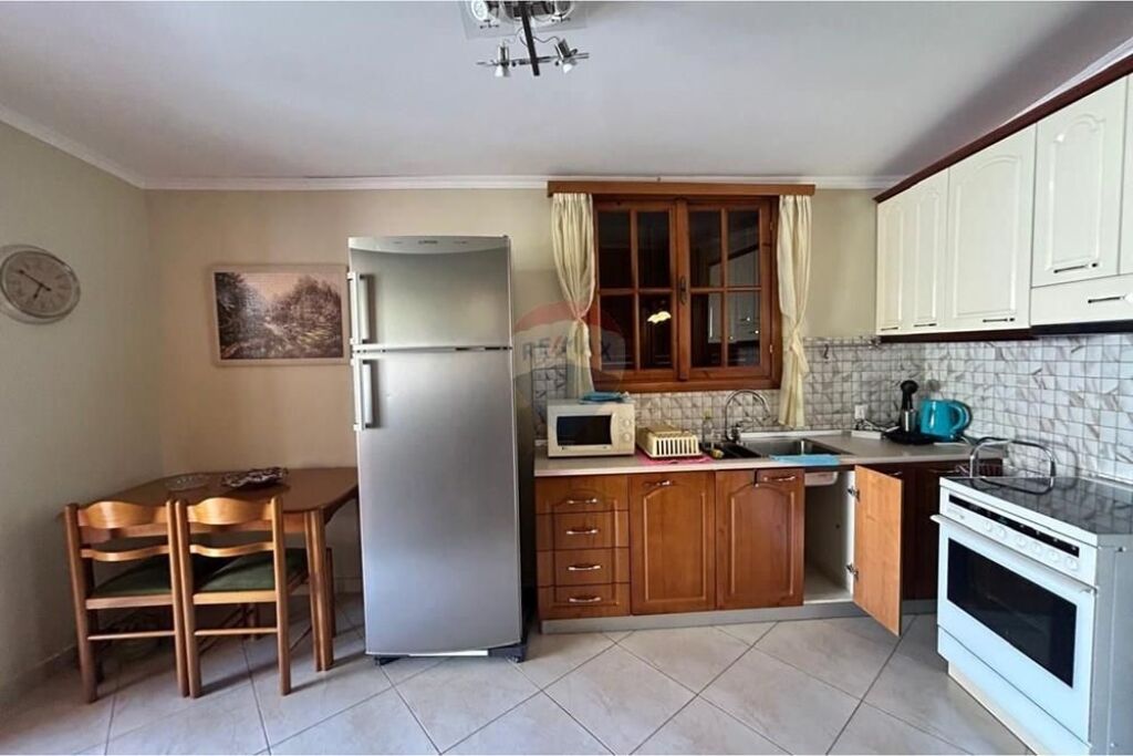 🏡 SHTËPI PRIVATE 1+1 ME QIRA PRANË CENTRALIT, VLORË