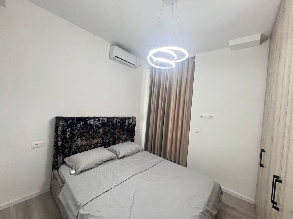 Appartamento in affitto 1+1 al Bulevardi Zogu i Pare (ID B2101225) Tirane