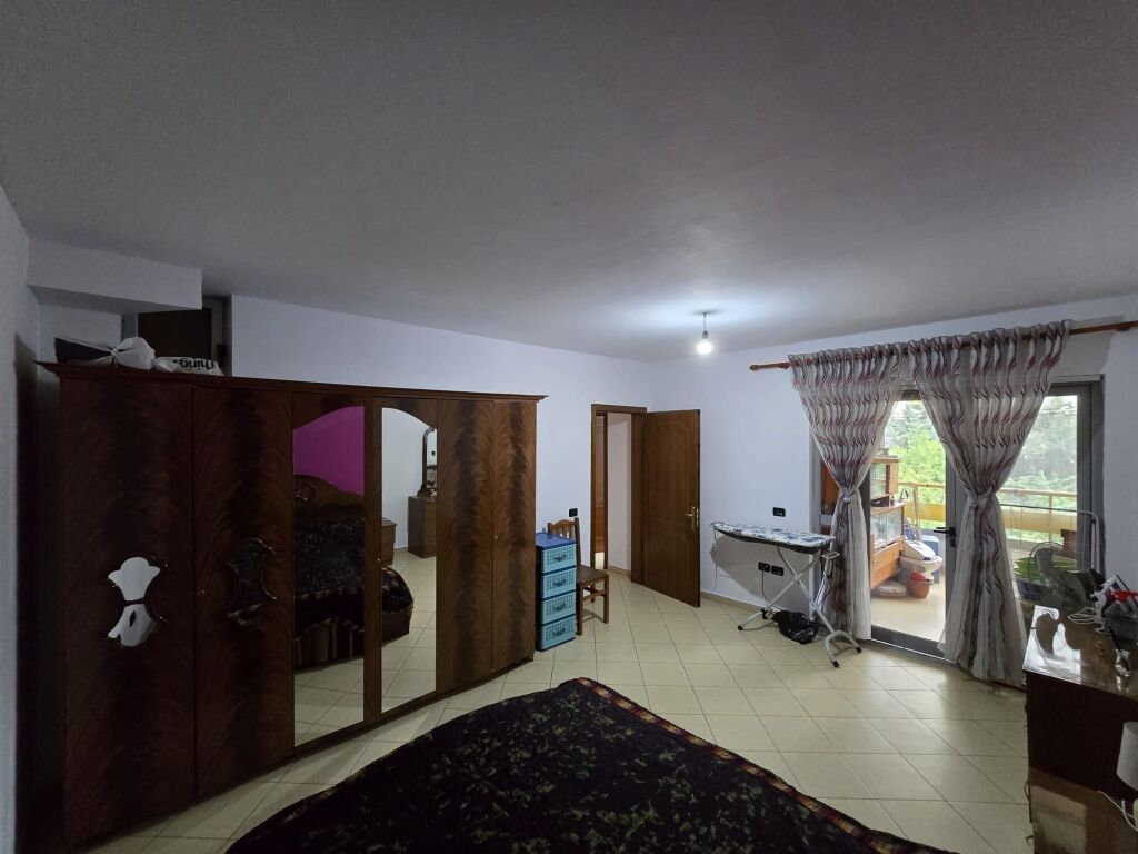 Qera | Apartament 2 + 1 | Pallati me Shigjeta | 550 €/muaj