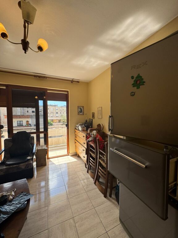 🏡 SHITET APARTAMENT 2+1 – RRUGA BARDHYL (SHESHI “STRAUS”), TIRANË