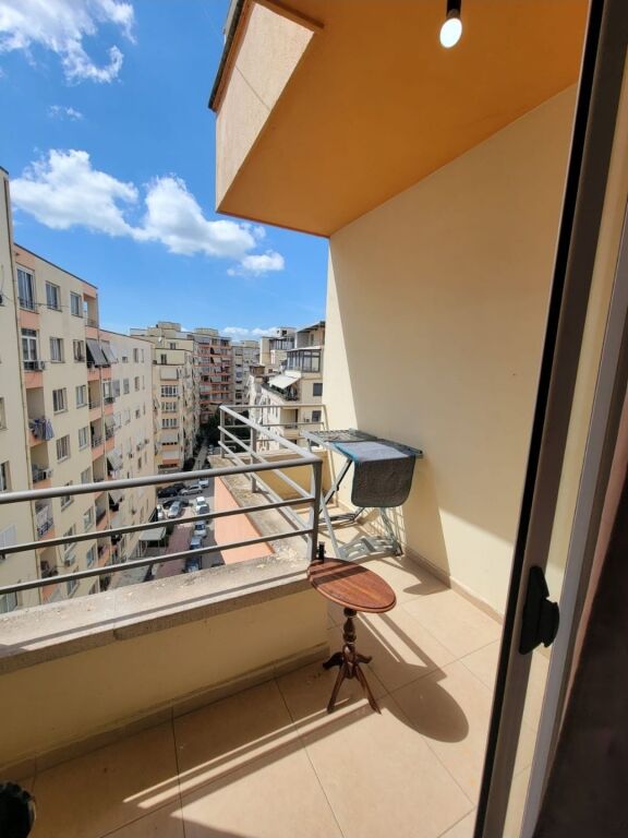 Affitto | Apartament 1 + 1 | Rruga Sokrat Miho | 500 €/mese