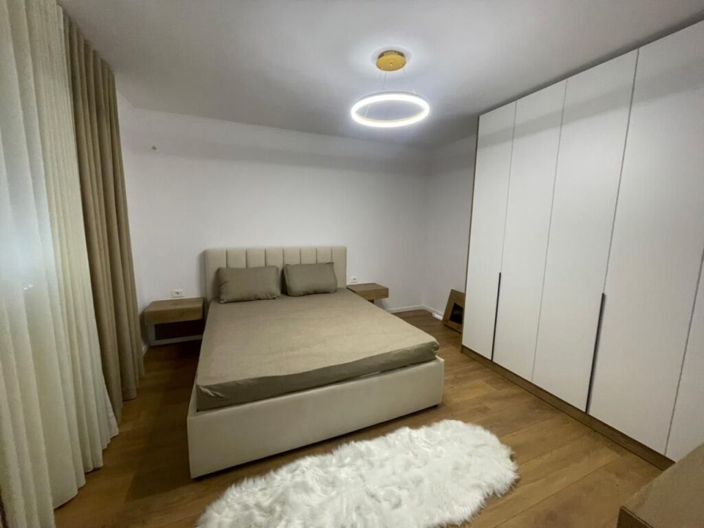🏡 Jepet me qira apartament 2+1 tek Rruga Ali Demi