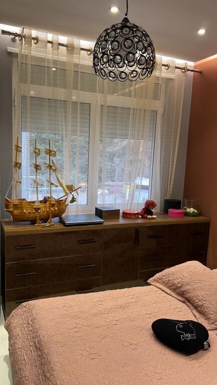 Shitet Apartament 2+1+2+2 Garazhde ne Fresk / Mbrapa 2 Luaneve