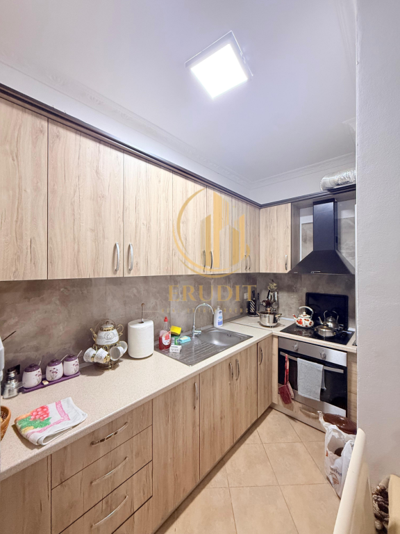 🏡 Shitet apartament 2+1 pranë Kral, Vlorë 🌊✨