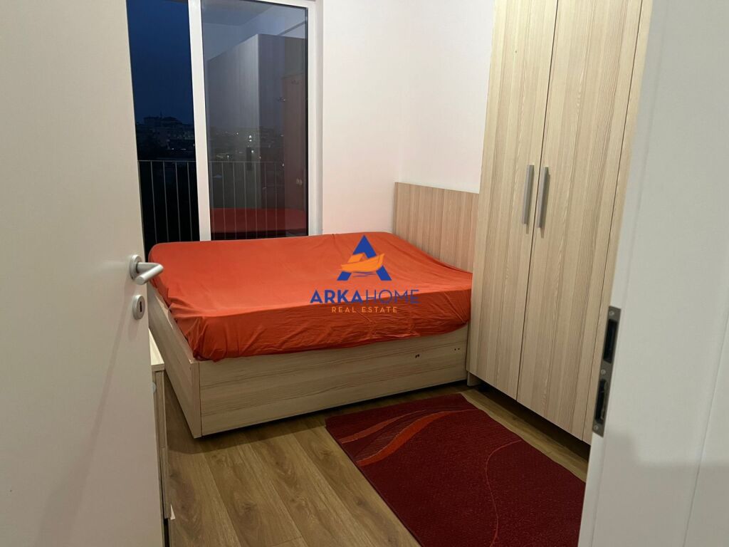 JEPET ME QERA APARTAMENT 1+1 TEK OXA 40.000 LEKE