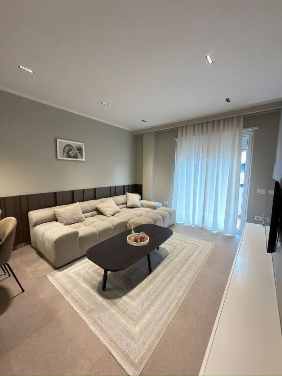 Affittasi 1+1+parcheggio a Sima Com Green City ASTIR 600€