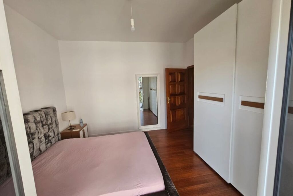 Vile 3 Kateshe Me Qera tek Liqeni i Thate (ID BV22459) Tirane