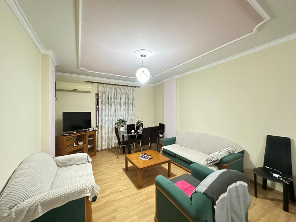 🏡 Jepet me Qera Apartament 2+1 📍 Rruga Jordan Misja💰 Çmimi: 40.000 lek/muaj