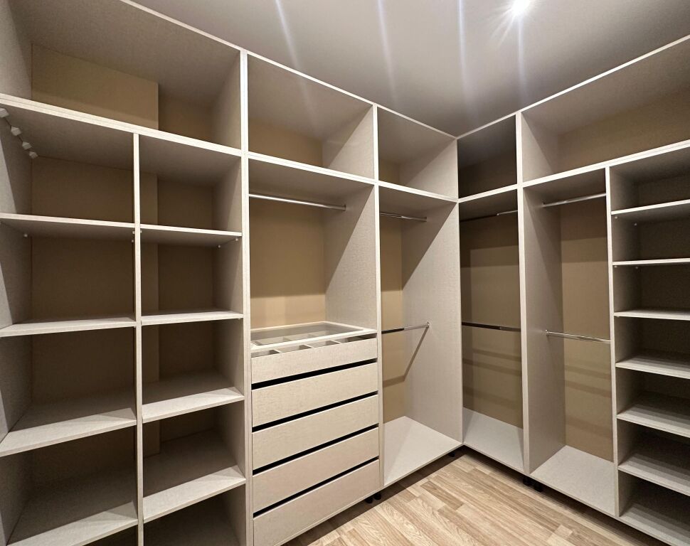 SUPER APARTAMENT 2+1 PËR SHITJE NË FRESK