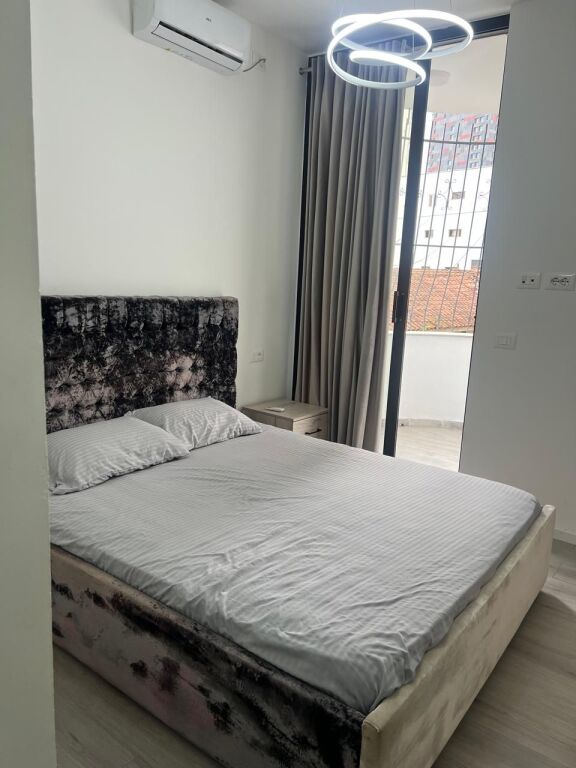 🏢Zogu I Boulevard, a 1+1 furnished apartment for rent. 65,000 Leke    