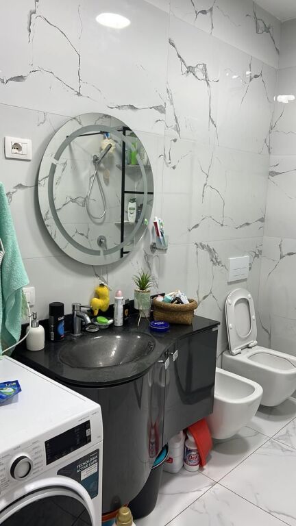 Shitet Apartament 2+1+2+2 Garazhde ne Fresk / Mbrapa 2 Luaneve