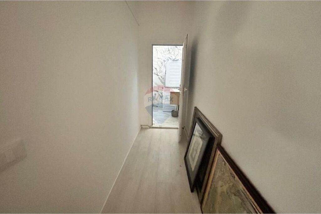 🏡 SHTËPI PRIVATE ME QIRA BABICË, VLORË