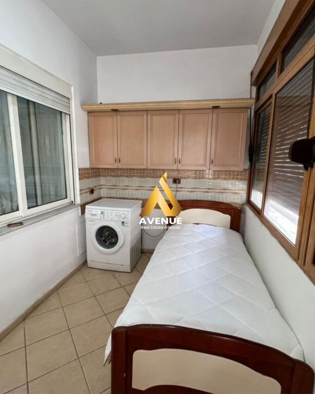 APARTAMENT ME QERA – Tek Rruga Dritan Hoxha, pranë Universiteti Mesdhetar i Shqipërisë
