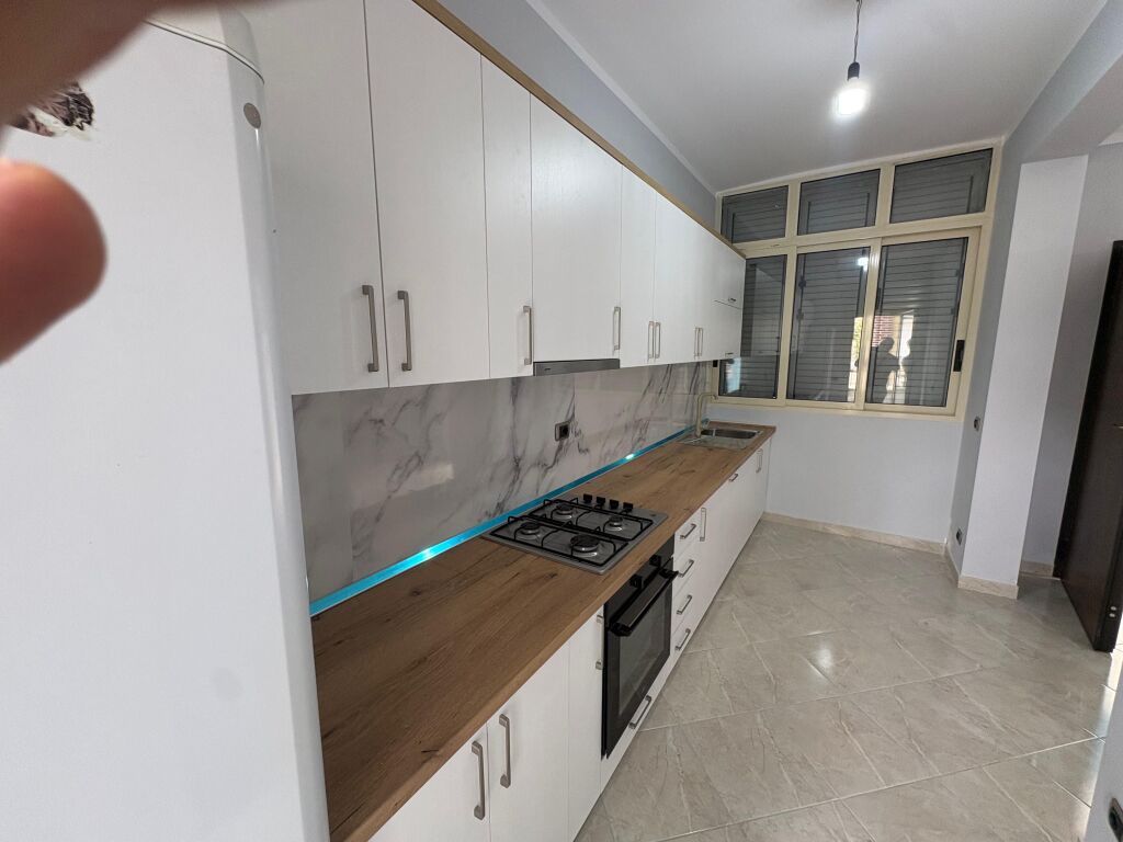 🏡 Appartamento 2+1 in affitto a Sauk, Tirana ✨
