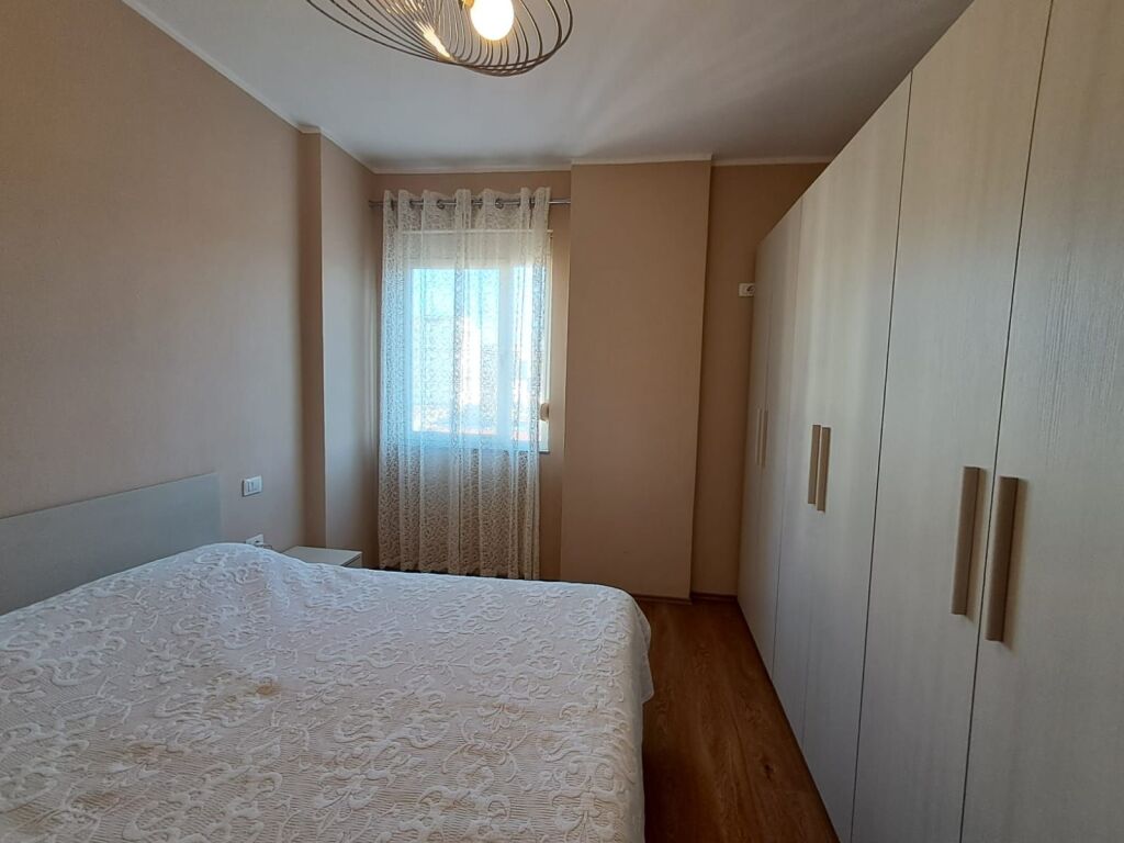 Jepet me qira apartament 2+1 në Durrës