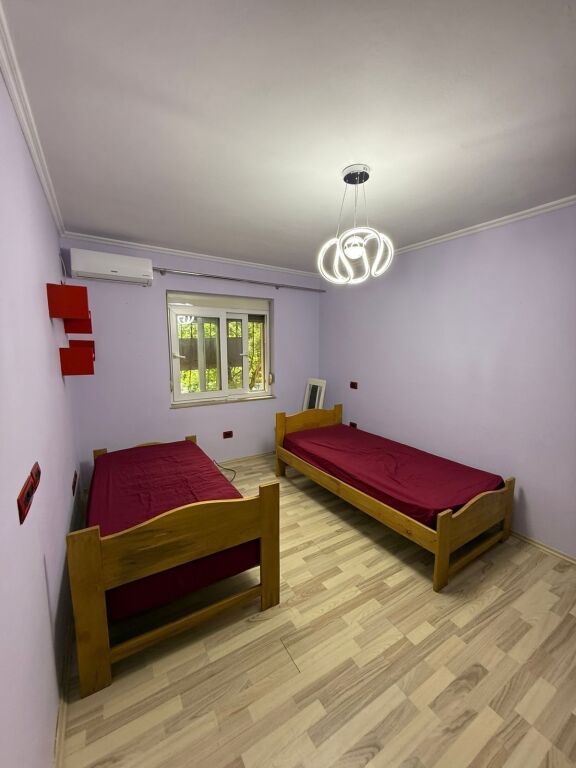 2+1,arredato scuola di balletto,prezzo 550 euro